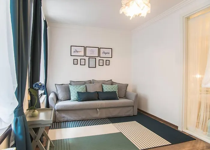 Stylish Old Διαμέρισμα